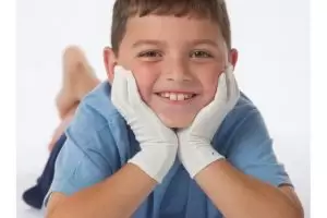 Disposable gloves for children: safe protection