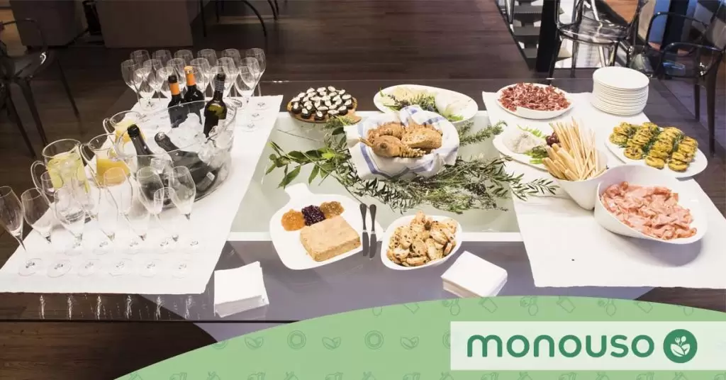 to decorate buffet table