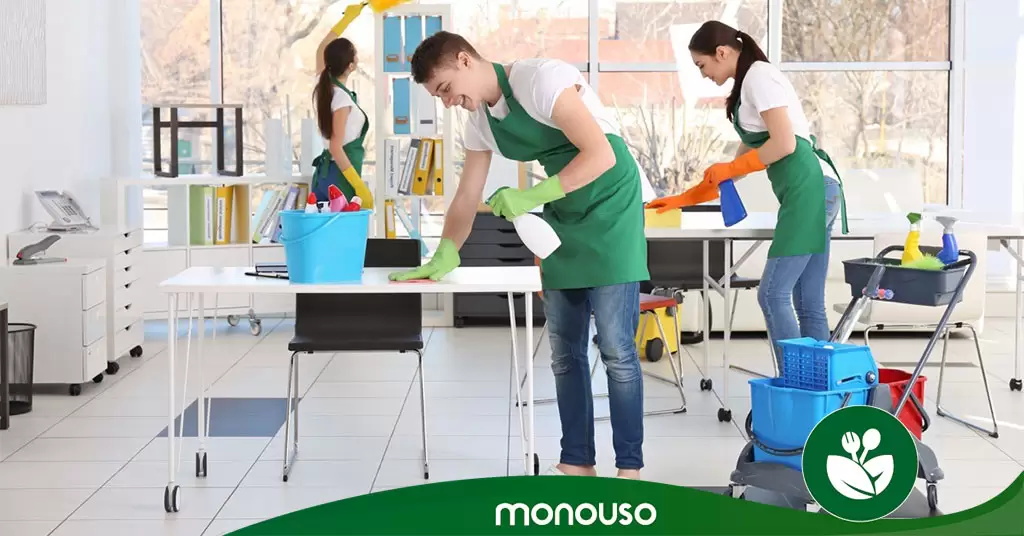 Cleaning products to ensure hygiene in the office - Monouso Blog